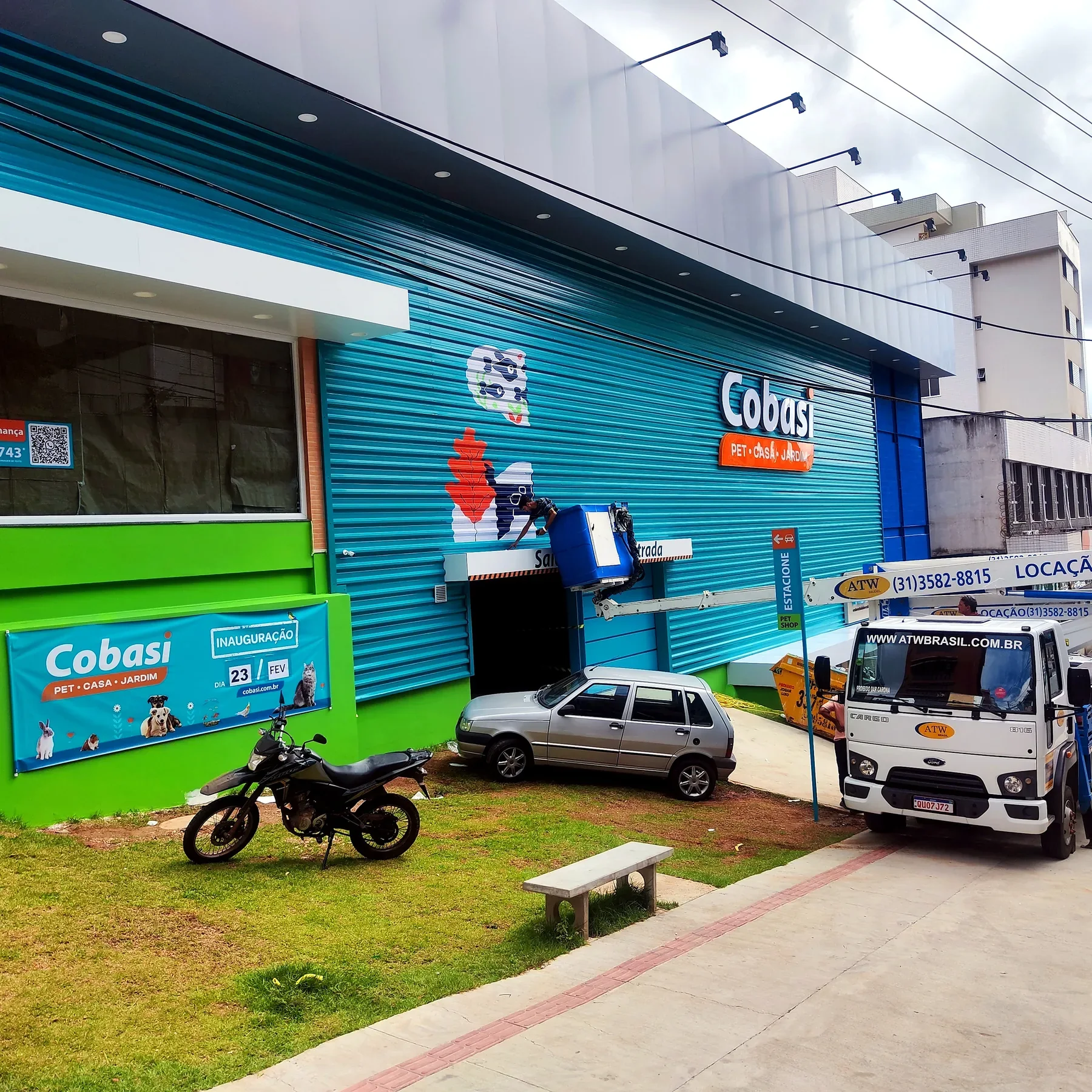 Fachada Cobasi com revestimento em ACM executada pela ARTFICIA